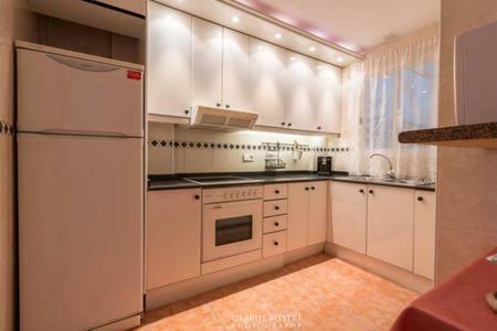 Bonito Y Acoger, A 50 Metros Del Mar Con Wifi Apartament Calafell Zewnętrze zdjęcie